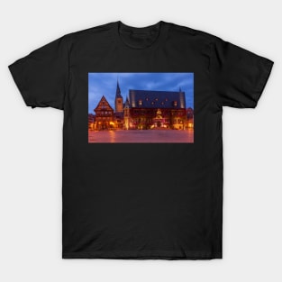 Town hall, Quedlinburg, Harz, Saxony-Anhalt, Germany T-Shirt